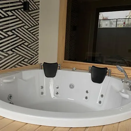 Rose 7 * ألانيا