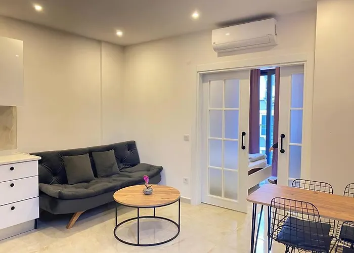 דירה Rose 7 אלאניה